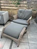 Luxe loungestoel met poef, 4 Seasons Outdoor, Ophalen of Verzenden, Zo goed als nieuw, Wicker, Stoel
