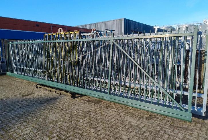 schuifpoort HB schuifhek 9 mtr. lang, 6,90 mtr. doorgang, Tuin en Terras, Tuinpoorten, Zo goed als nieuw, Schuifpoort, Staal, 150 tot 200 cm