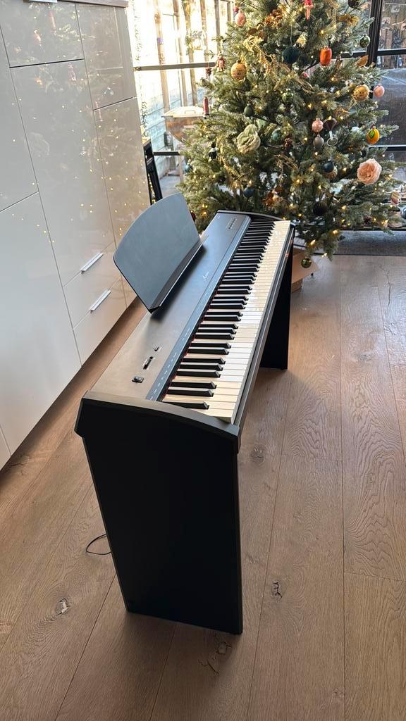 Amadeus Stage 1 BT stagepiano, met pianostandaard, Muziek en Instrumenten, Piano's, Zo goed als nieuw, Zwart, Ophalen