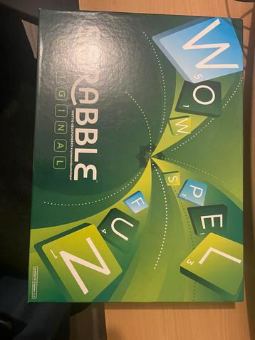 Scrabble spel in zeer goede staat. Lees de beschrijving!  beschikbaar voor biedingen