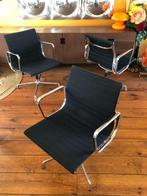 3 x Eames EA108 stoelen, Vitra, prachtige conditie., Drie, Ophalen of Verzenden, Metaal, Zo goed als nieuw