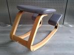 Stokke (Variér) Thatsit (Lichtgrijs/Leder), Prachtig!, Huis en Inrichting, Bureaustoelen, Grijs, Ergonomisch, Ophalen of Verzenden