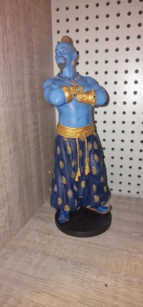 WEEKEND SALE Aladdin - Genie Live Action H22cm Disney Showca, Verzamelen, Beelden en Beeldjes, Nieuw, Ophalen of Verzenden