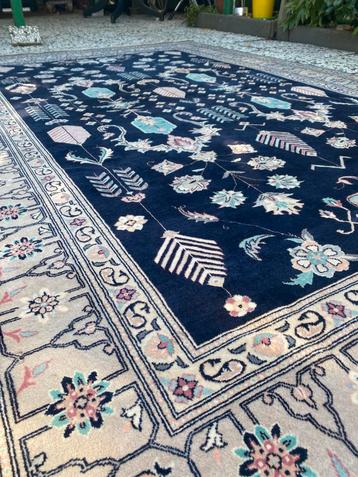 Mooi perziche tapijt/wol beschikbaar voor biedingen