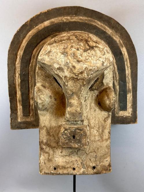 250302 Antiek Afrikaans Motetela or Tetela masker uit Congo., Antiek en Kunst, Kunst | Niet-Westerse kunst, Ophalen of Verzenden