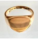 Goudkleuige zegelring 19, Sieraden, Tassen en Uiterlijk, Ringen, 19 tot 20, Ophalen of Verzenden, Zo goed als nieuw, Dame of Heer