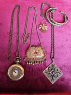 Vintage Sieraden Set: Kettingen, Broche, Armband, Ophalen of Verzenden, Overige materialen, Armband