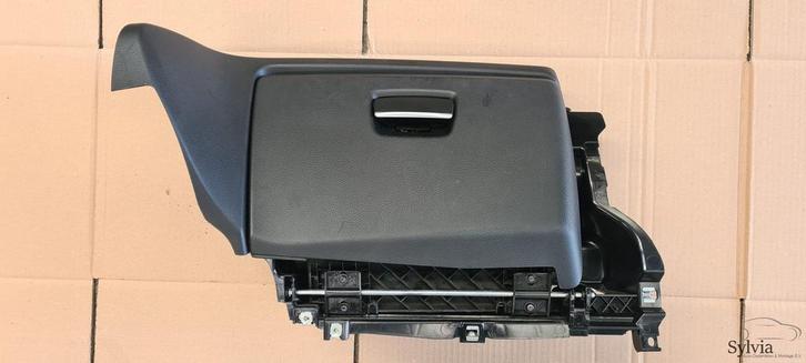 Dashboardkast Handschoenenkastje BMW 1 serie E81 E82 E87 698, Auto-onderdelen, Dashboard en Schakelaars, Gebruikt, Ophalen of Verzenden