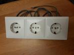 Wandcontactdoos voor 3, Ophalen of Verzenden, Zo goed als nieuw, Stopcontact