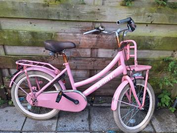 Fiets meisjes beschikbaar voor biedingen