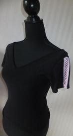 Leuke top in zwart met v hals en roze details op mouwen. XS, Verzenden, Zwart, Korte mouw, Maat 34 (XS) of kleiner