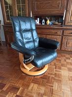 Zwarte relaxfauteuil, Ophalen, Gebruikt, Minder dan 75 cm, Hout