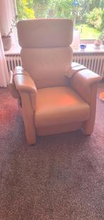 Prominent sta op stoel, leer okergeel. Leeuwarden, Huis en Inrichting, Fauteuils, Ophalen of Verzenden, Zo goed als nieuw, 75 tot 100 cm