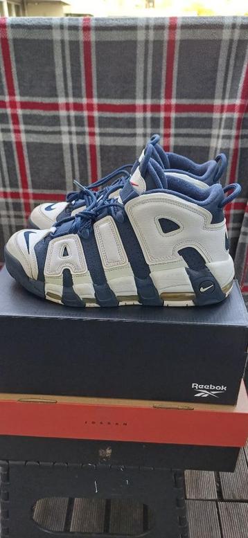 JORDAN  'NIKE MORE UPTEMPO '  beschikbaar voor biedingen