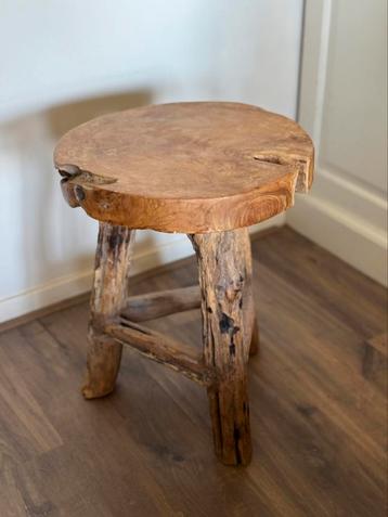 Te koop: Authentiek houten (boomstam) kruk - Ø 35 cm beschikbaar voor biedingen