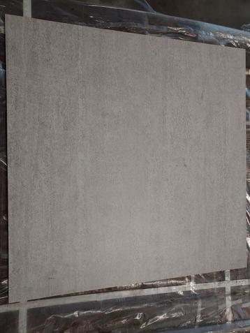 Restpartijen tegels div kleuren maten 30x60 60x60 75x75 etc beschikbaar voor biedingen