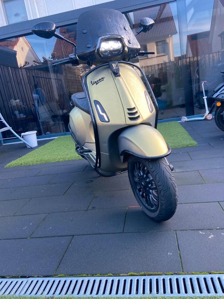 Vespa piaggio sprint 2020 iget, Fietsen en Brommers, Snorfietsen en Snorscooters, Zo goed als nieuw, Ophalen of Verzenden
