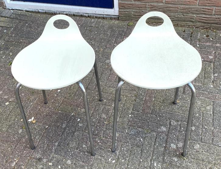 2x Leuk Vintage Krukje ( retro design modern mid century ), Huis en Inrichting, Krukjes, Gebruikt, IJzer, Ophalen of Verzenden