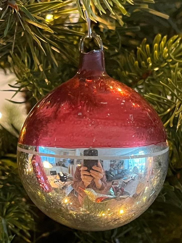 Ajeko roze ronde kerstbal, Diversen, Kerst, Zo goed als nieuw, Ophalen of Verzenden