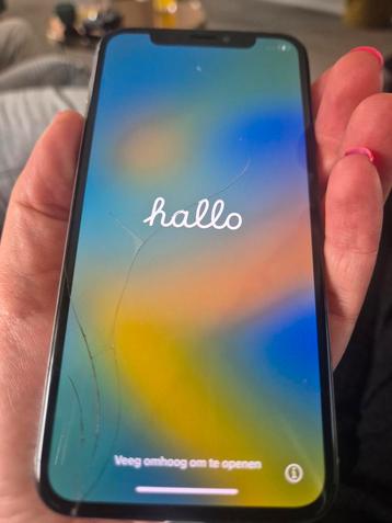 Iphone XR 62 GB. beschikbaar voor biedingen