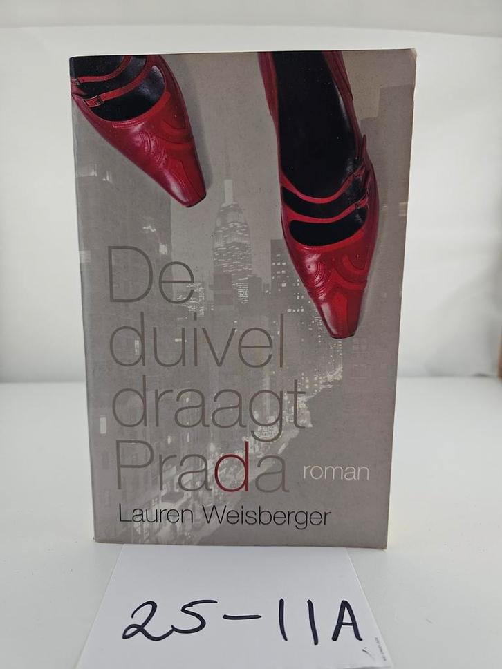De Duivel Draagt Prada - Lauren Weisberger, Boeken, Romans, Zo goed als nieuw, Nederland, Ophalen of Verzenden