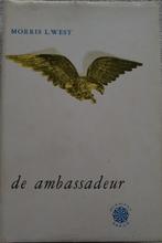 Boek De ambassadeur Moris L. West, Gelezen, Moris L. West, Ophalen of Verzenden, Amerika