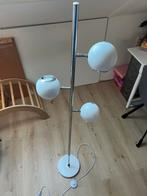 Vinted vloerlamp, Huis en Inrichting, Lampen | Vloerlampen, Ophalen, Zo goed als nieuw, 150 tot 200 cm