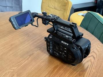 SONY FS7 Mark I Body + Accessoires beschikbaar voor biedingen