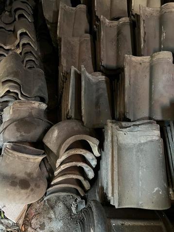 Romaanse dakpannen 65m2 incl. nokvorsten en kantpannen beschikbaar voor biedingen