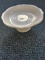 Witte Fruitschaal van aardewerk. 10,00 euro., Schaal, Nieuw, Ophalen of Verzenden, Overige vormen