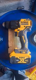 Dewalt boormachine, Doe-het-zelf en Verbouw, Gereedschap | Boormachines, Ophalen, Zo goed als nieuw, 600 watt of meer, Boormachine