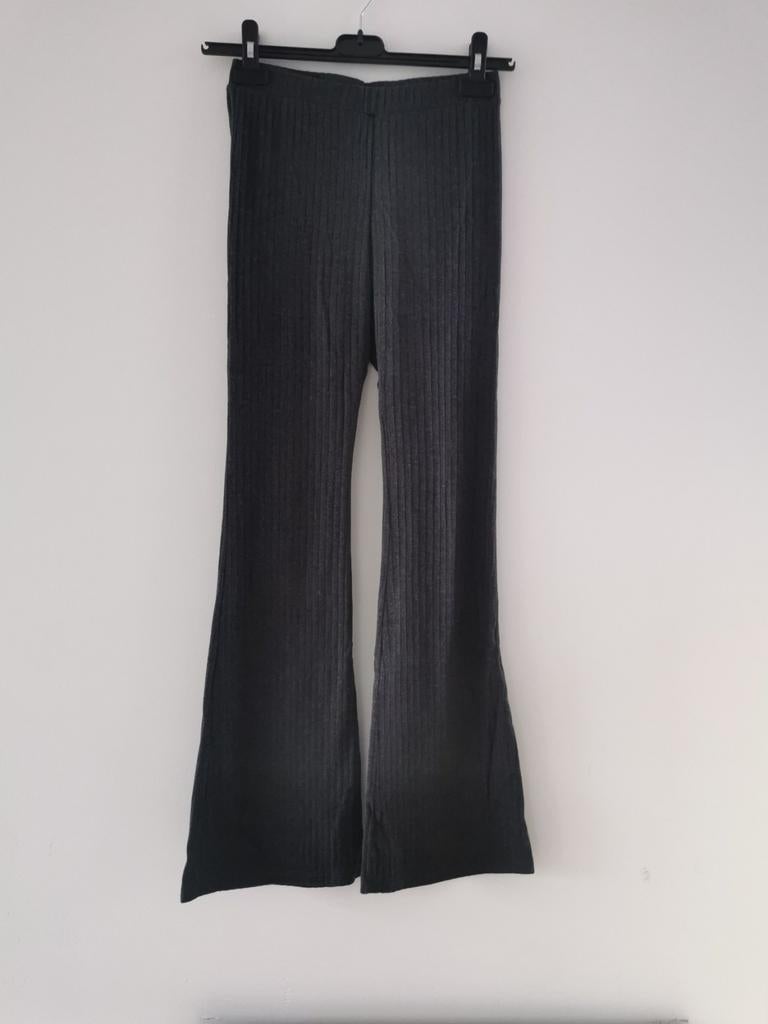 Marc Cain Regular fit jeans met uitlopende pijpen in zwart online kopen