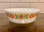 Vintage Pyrex achaal- Bloemen & Fruit Motief, Huis en Inrichting, Gebruikt, Schaal, Rond, Ophalen of Verzenden