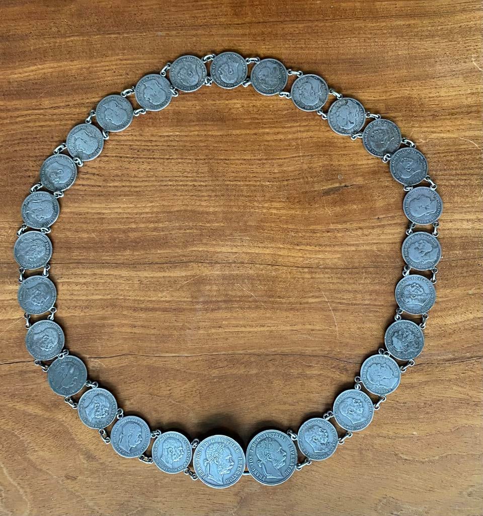Ketting/ Riem van zilveren munten Oostenrijks-Hongaarse Rijk, Antiek en Kunst, Antiek | Goud en Zilver, Zilver, Ophalen of Verzenden