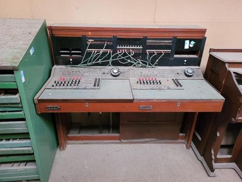 Oude telefooncentrale, Telecommunicatie, Telefooncentrales, Gebruikt, Analoge centrale, Ophalen