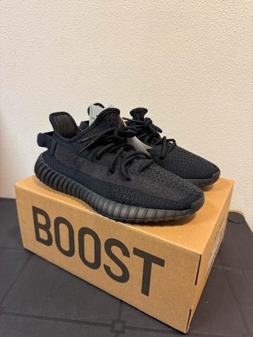 Yeezy 350 Onyx | Maat 41 1/3 | Nieuw beschikbaar voor biedingen