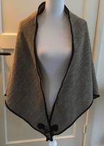 Dubbelzijdig draagbare omslagdoek / sjaal, nieuwstaat., Ophalen of Verzenden, Zo goed als nieuw, Maat 46/48 (XL) of groter, Sjaal