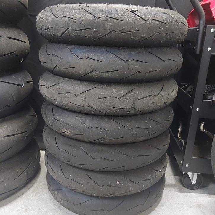 Gebruikte Pirelli SC1 supercorsa race voorbanden, Motoren, Accessoires | Overige, Gebruikt, Ophalen of Verzenden