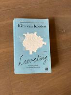 Lieveling - Kim van Kooten, Ophalen of Verzenden, Zo goed als nieuw, Nederland