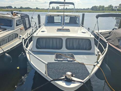 De wit kruizer, Watersport en Boten, Motorboten en Motorjachten, Zo goed als nieuw, Staal, Diesel, 50 pk of meer, Ophalen