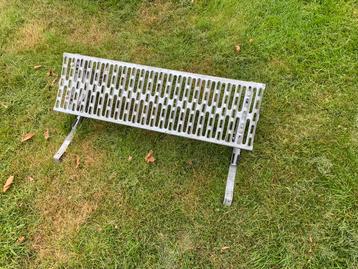 Schoorsteenplatform / daksteun / daktrap / loopvlakset beschikbaar voor biedingen