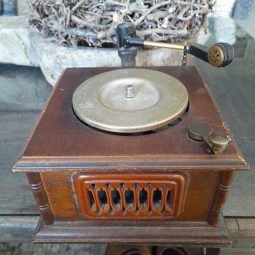 Mini platenspeler, pick-up werkt op batterijen, Antiek en Kunst, Curiosa en Brocante, Ophalen of Verzenden