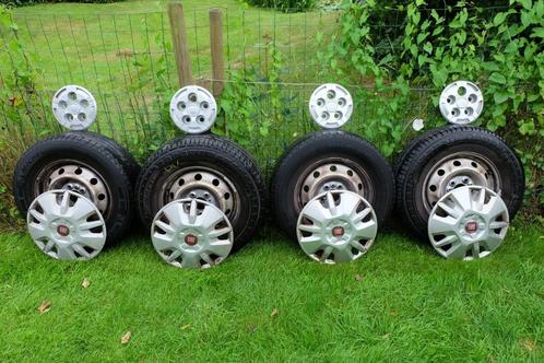 15 Inch Velgen met Banden, Auto-onderdelen, Banden en Velgen, Banden en Velgen, Zomerbanden, 15 inch, 215 mm, Bestelwagen, Gebruikt