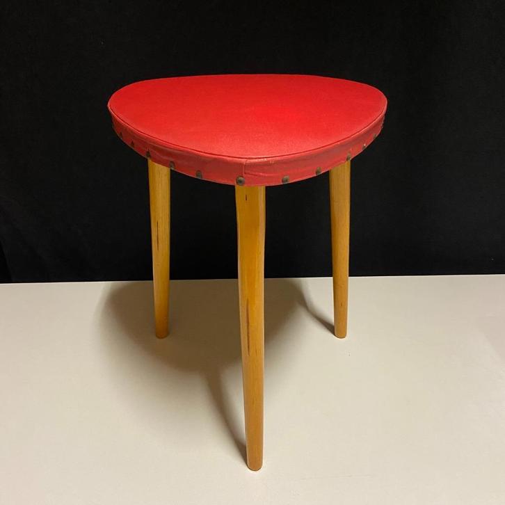 OPRUIMING  Jaren 40 50 vintage houten kruk vinyl bekleding, Huis en Inrichting, Krukjes, Gebruikt, Hout, Ophalen of Verzenden