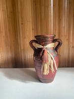 Vintage terracotta Spaanse vaas kruik raffia h26cm, Minder dan 50 cm, Ophalen of Verzenden, Zo goed als nieuw, Rood