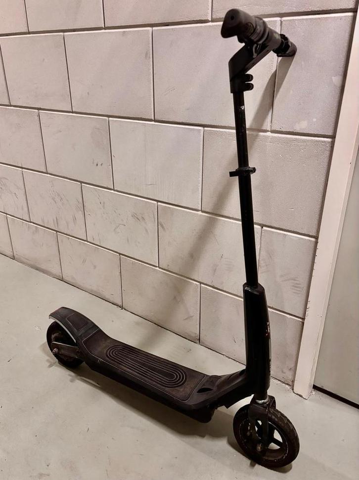 Electric scooter / electric step / e-step (for adults), Fietsen en Brommers, Steps, Zo goed als nieuw, Elektrische step (E-scooter)