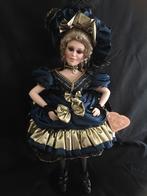 Porseleinen pop (Franklinmint) 55 cm lang, Verzamelen, Poppen, Ophalen of Verzenden, Nieuw, Fashion Doll