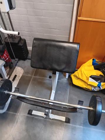 Halterbank voor fitness training beschikbaar voor biedingen