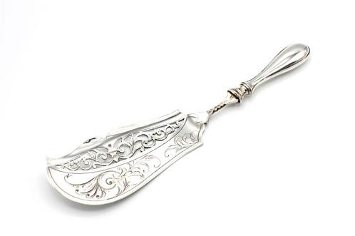 Hollands zilveren visschep, ajourgezaagd Van Kempen 1888., Antiek en Kunst, Antiek | Goud en Zilver, Zilver, Ophalen of Verzenden