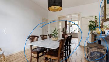 Carrara marmeren tafel met imperiale voet beschikbaar voor biedingen